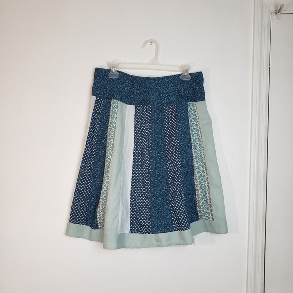 American Eagle Outfitters Women's Blue Floral Print Patch Skirt Size 6 - Picture 3 of 7